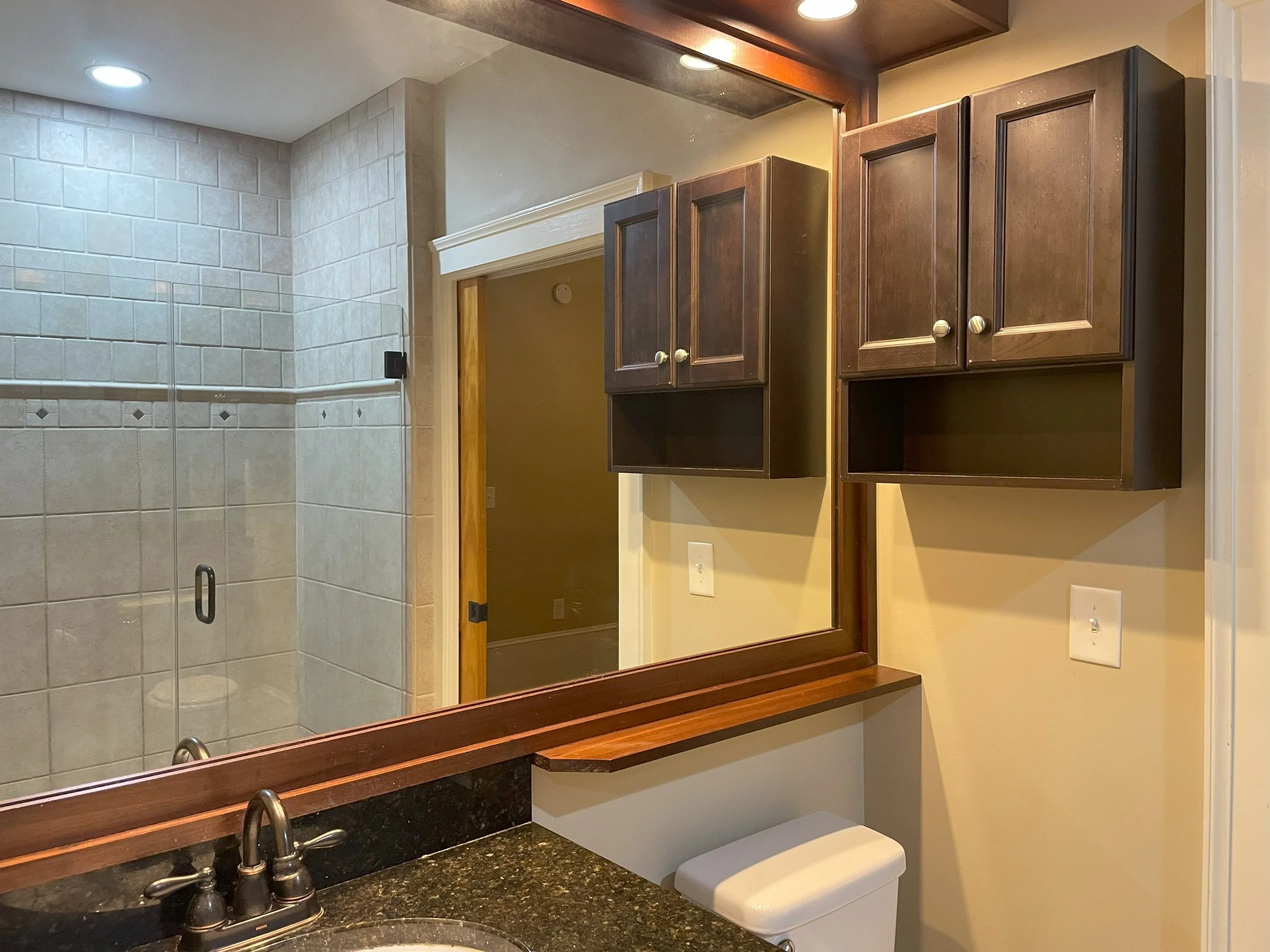 Bathroom 1.jpeg