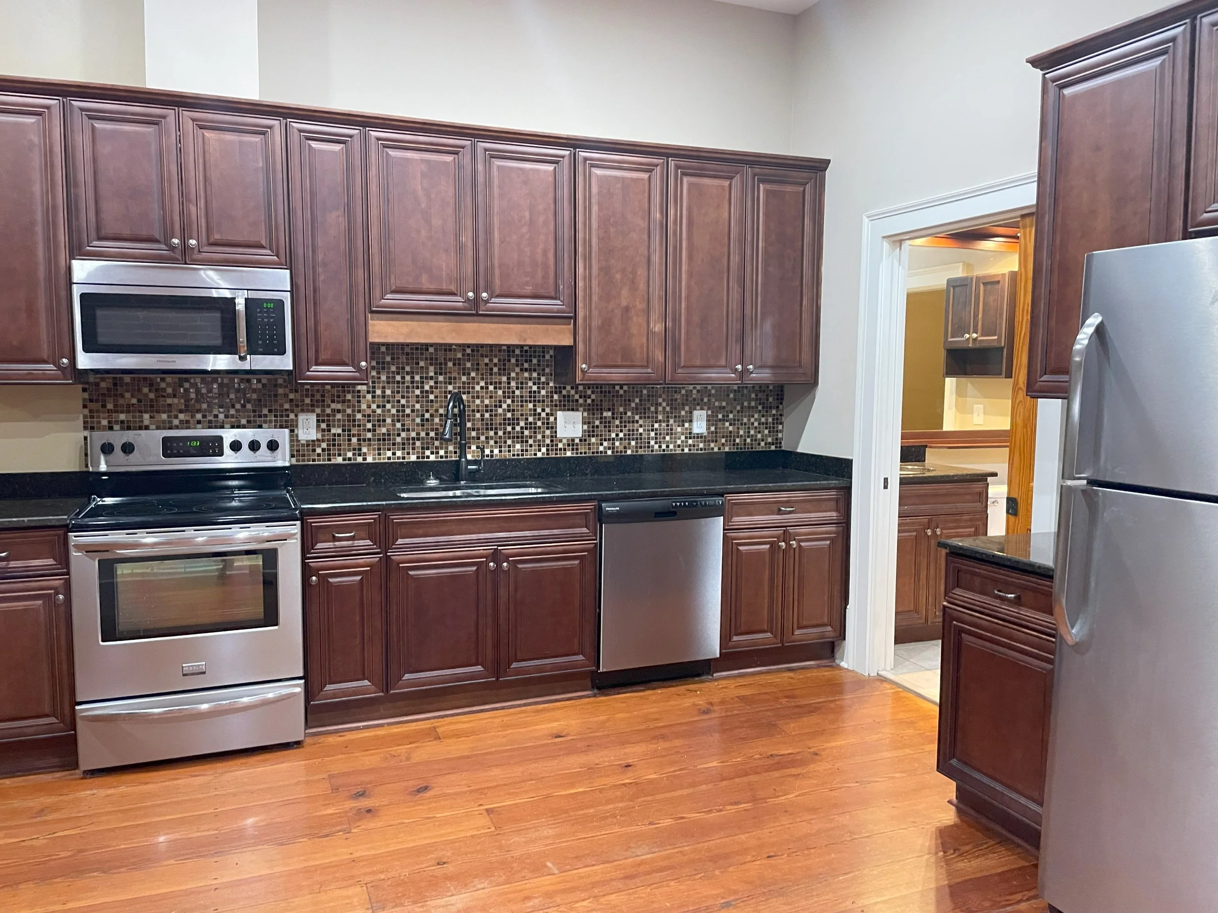 Kitchen 1.jpeg