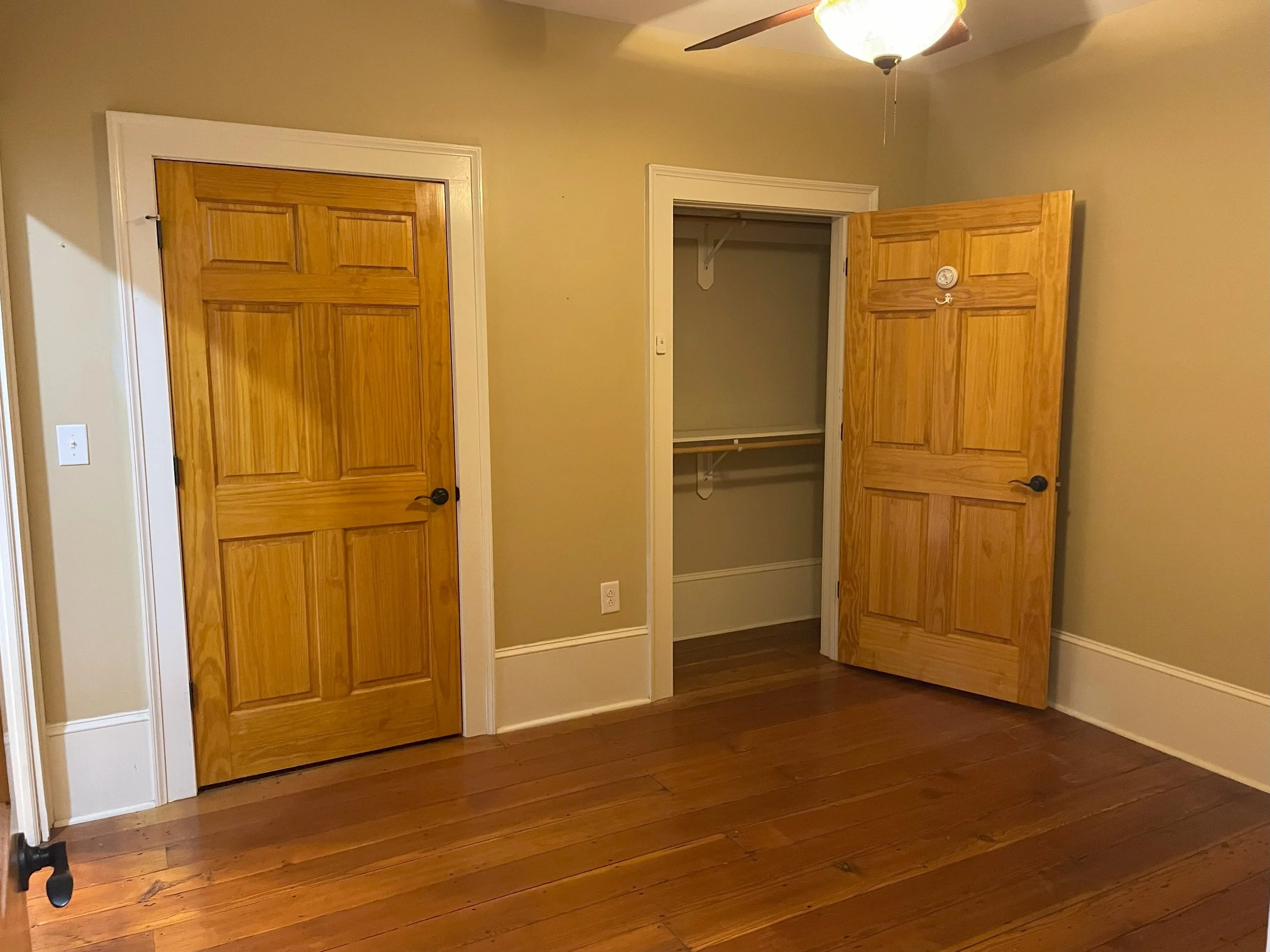 Bedroom 1.jpeg