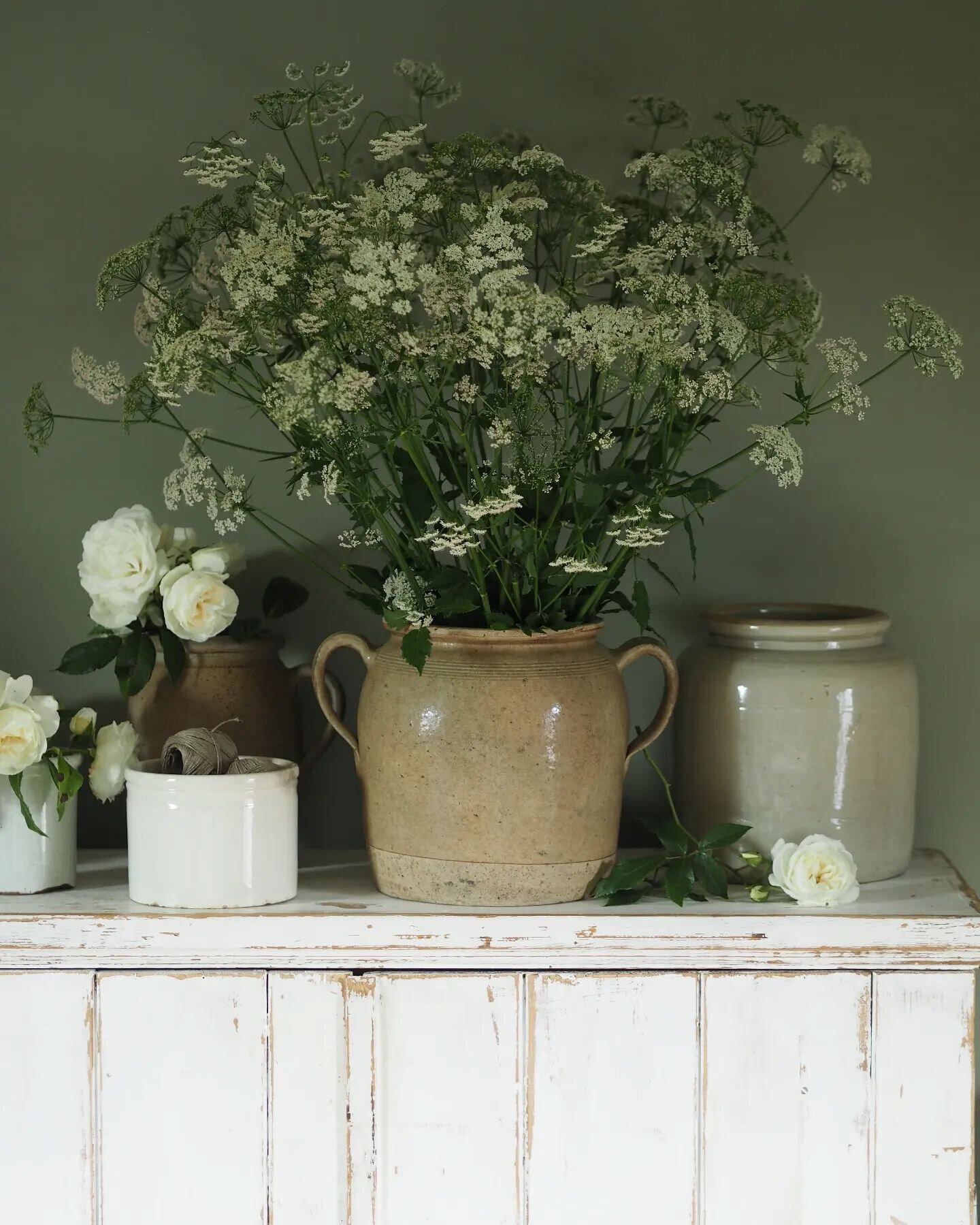 Summer 🌿

Roses from the garden and flowers foraged on a walk ( technically weeds - but I love them just the same ) . 

X

#brocantehome #savourtheseasonalshift #aseasonalshift #stylingtheseasons #embracingtheseasonsathome #slowsimpleseasonal #realf