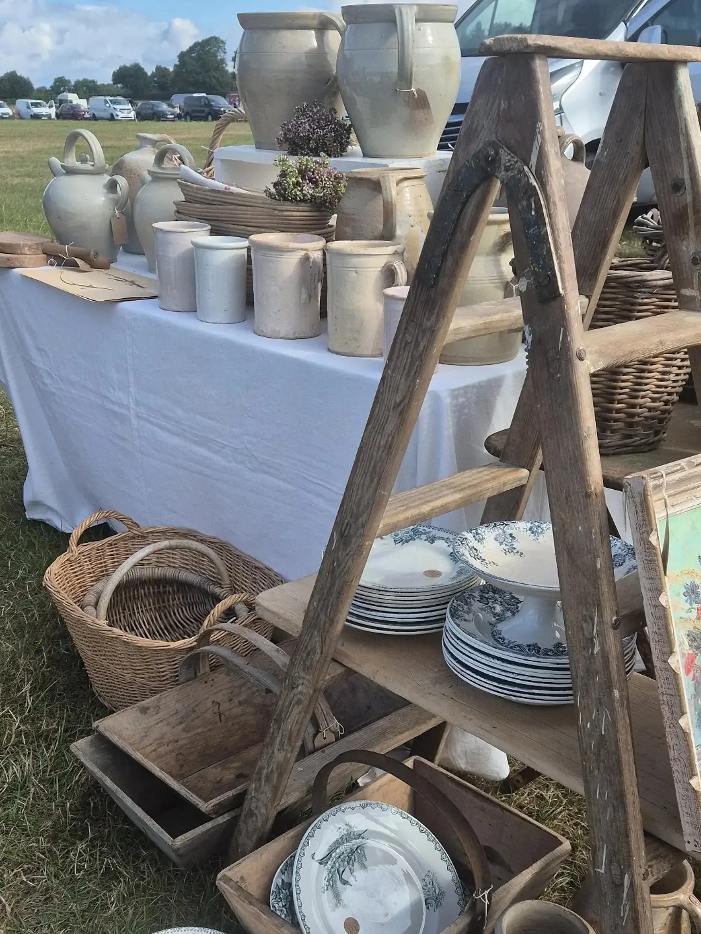 Scenes from the last week!
A wonderful day at @asfairs antique and salvage market - thank you so much to everyone who came to see us, said hello, stroked Albert and bought from us, we had such an amazing day.

Some of my favourites currently availabl