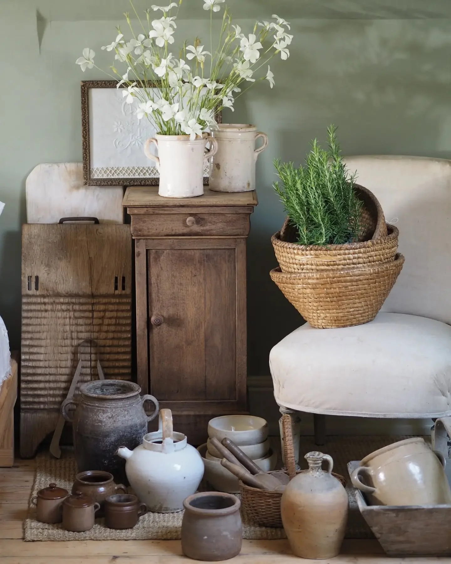 Back home from a lovely few days away with a little bit of soucing in-between. 
What could be better! 

Find our new brocante finds at fairs and on the website soon. 

Have a lovely day everyone and good luck in the heat.

X

#brocantestyle #brocante