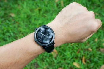 Review of the garmin vivomove