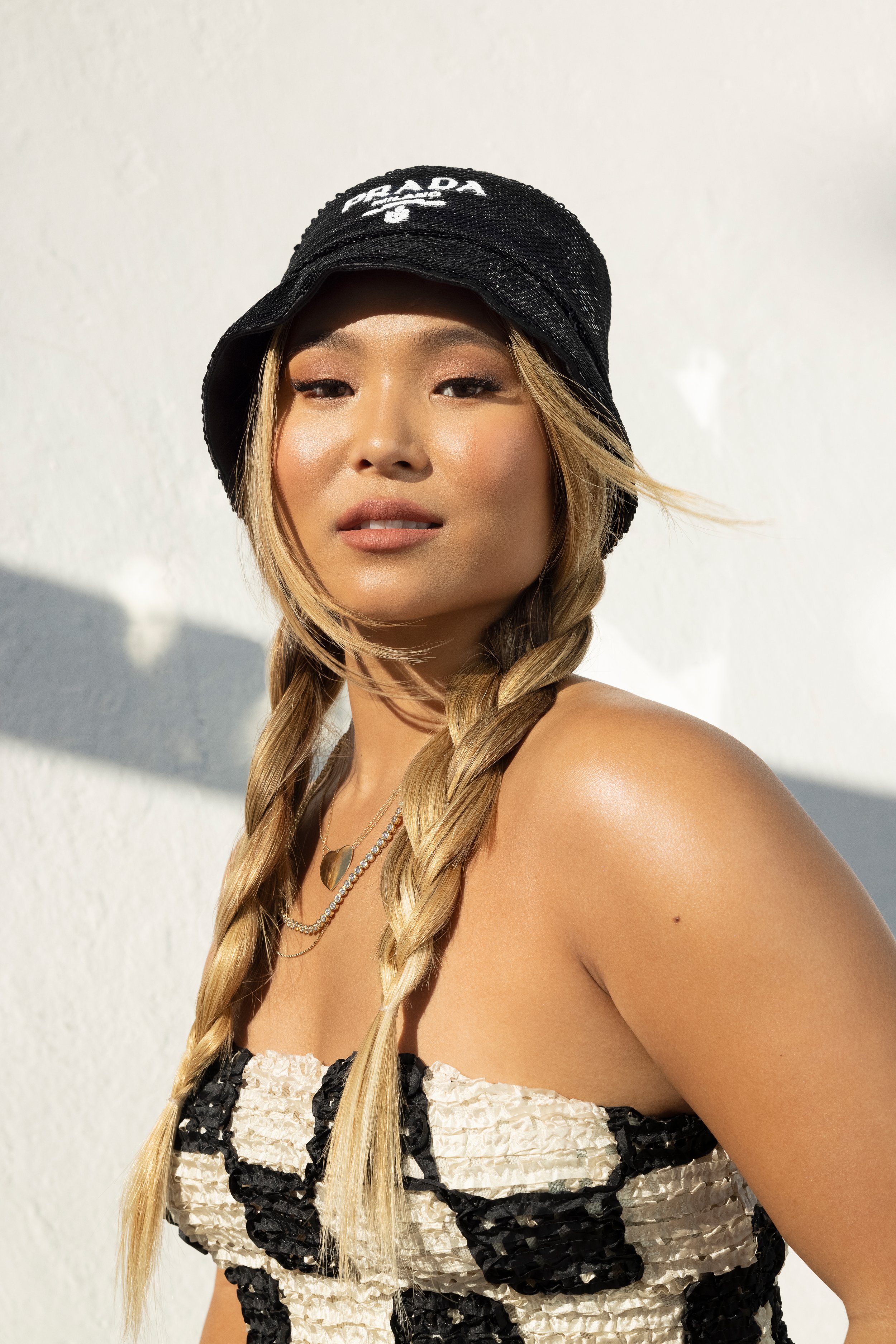 20210915_Shape_Chloe Kim_1206_b.jpg