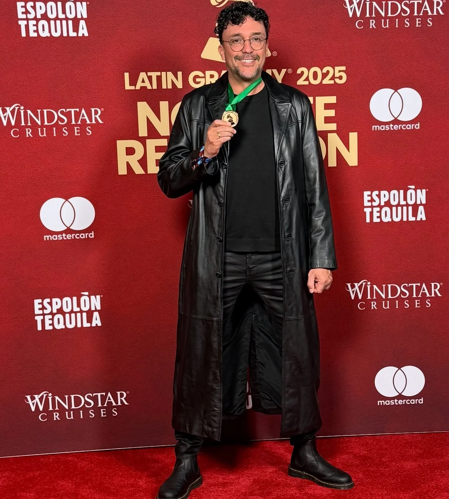 A&uacute;n me cuesta creer que tenemos 3 nominaciones a los @latingrammys, &iexcl;esto es muy emocionante! #SerFelizYDarseCuenta #Bogot&aacute;El&Aacute;lbum