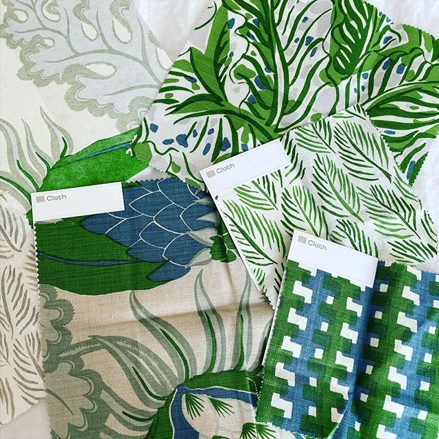 Color!!! 💚💙/💖💛
Don&rsquo;t you just love these @christopherfarrcloth samples that arrived today?!