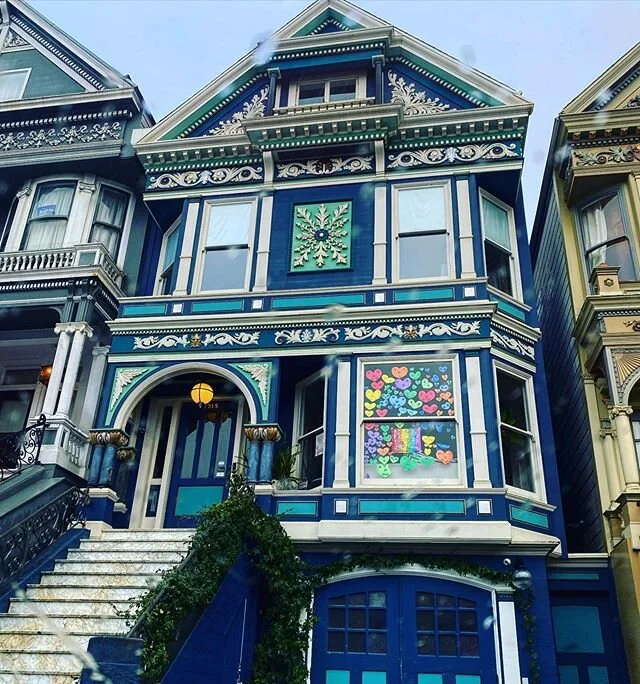Quarantine 🌈 Rainbow Window Display ❤️🧡💛💚💙