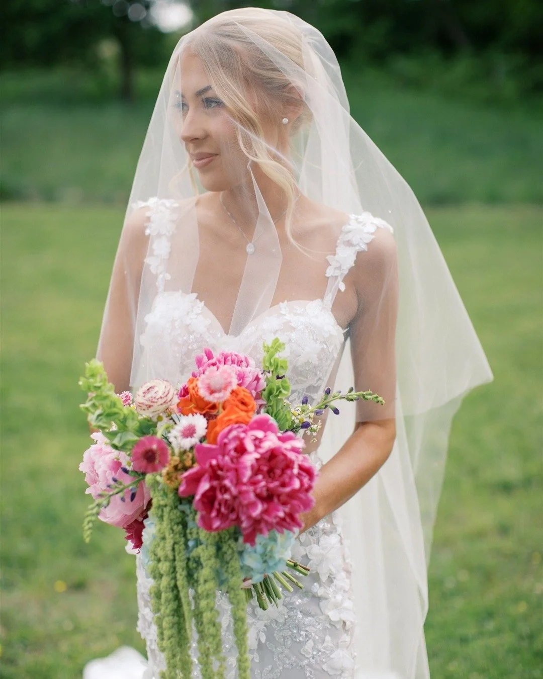 Color was a must for Alli, and we happily delivered with joyful blooms to match her bright and beautiful palette!

Venue: @bigspringva 
Planner: @boundlessloveevents 
Photography: @ashleyeaglesonphotography
Catering: @chefscateringlex
Florals: @flora