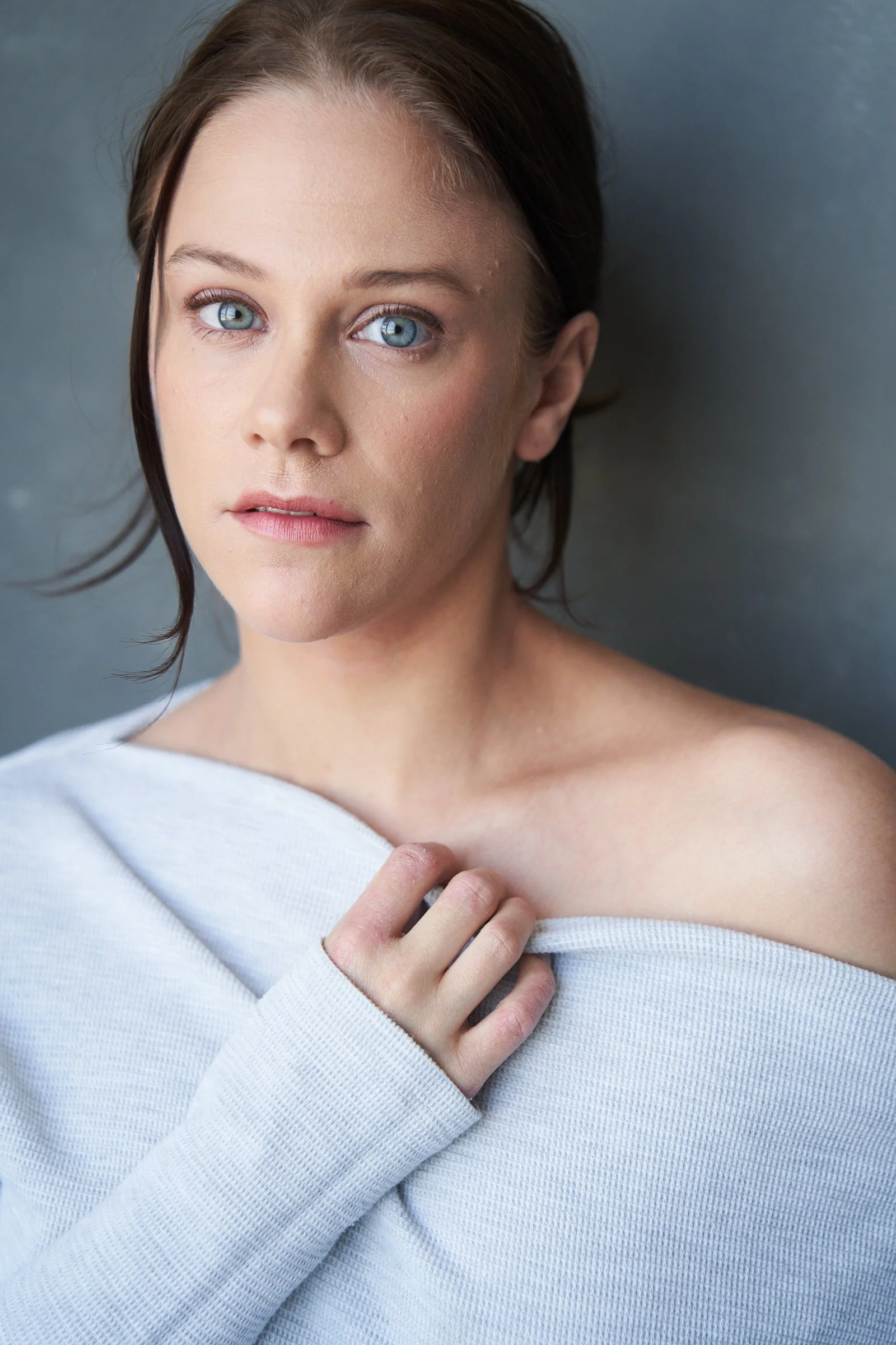 hollyhillaug238988.jpg