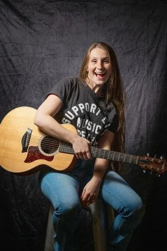 Natalia Bonfini (Blues/Rock, original music mixed with a few unique takes on classic covers)