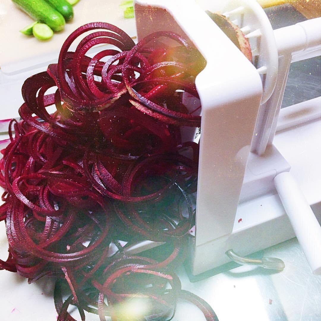 Who uses a #spiralizer ??
What&rsquo;s your favorite thing to spiralize?

#healthyhappy #beets #redbeets #happyhealthylife #rva #rvafoodie #naturalawakenings #dogmomlife #pyrmom #fitlife