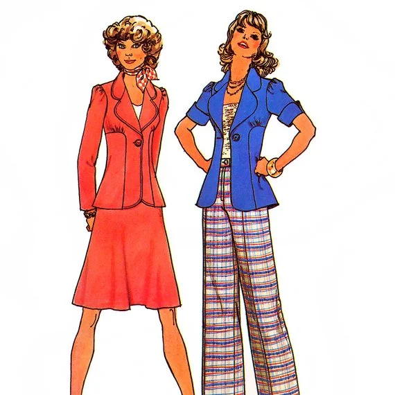 Simplicity 6897 pattern. Don’t ask me when it was originally released. I made it in size 11 with lot of extra length.