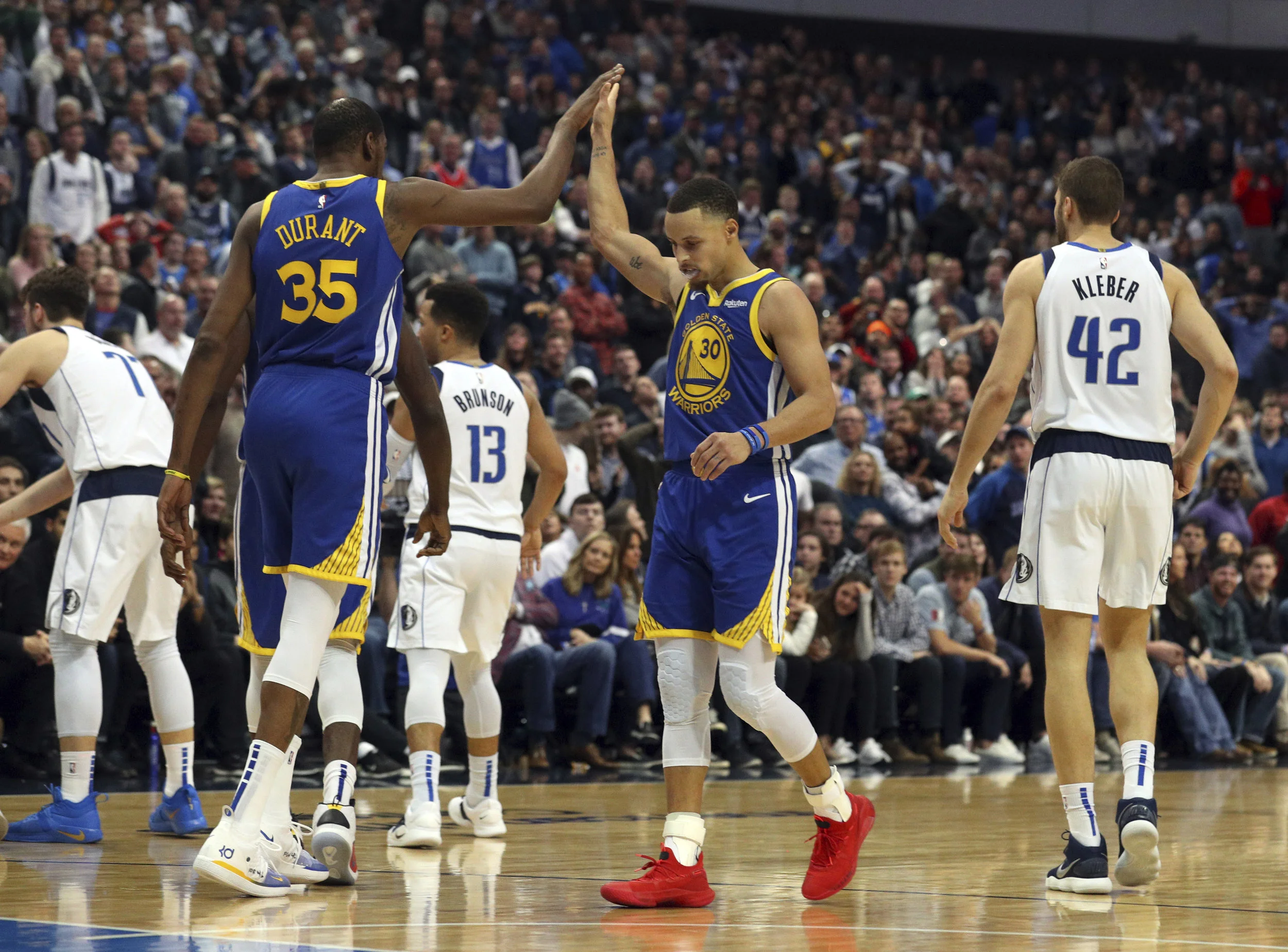Coast and Close: Three Perfect Minutes Are All The Warriors Need