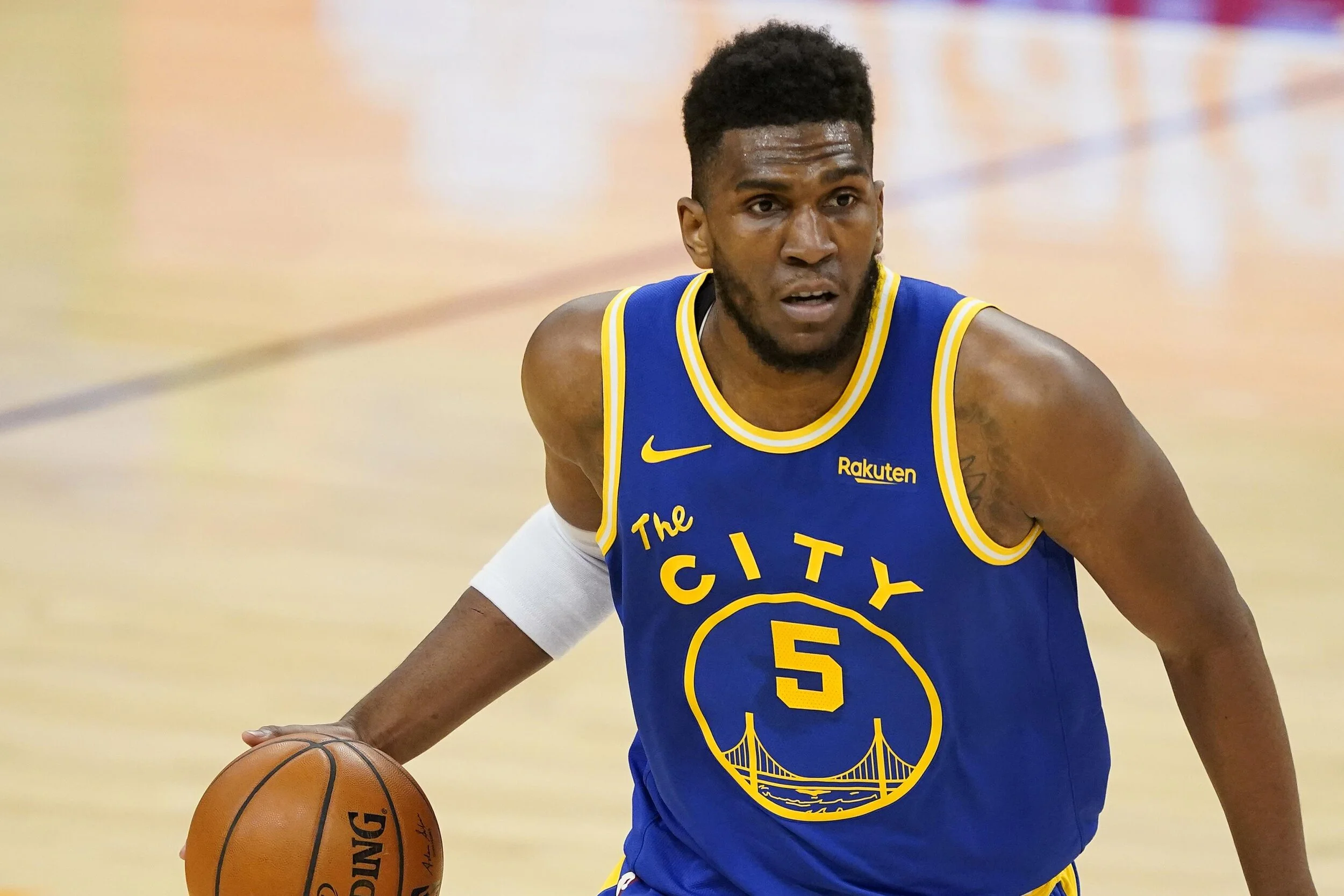 Kevon Looney Looks Healthy and Is Playing an Important Role
