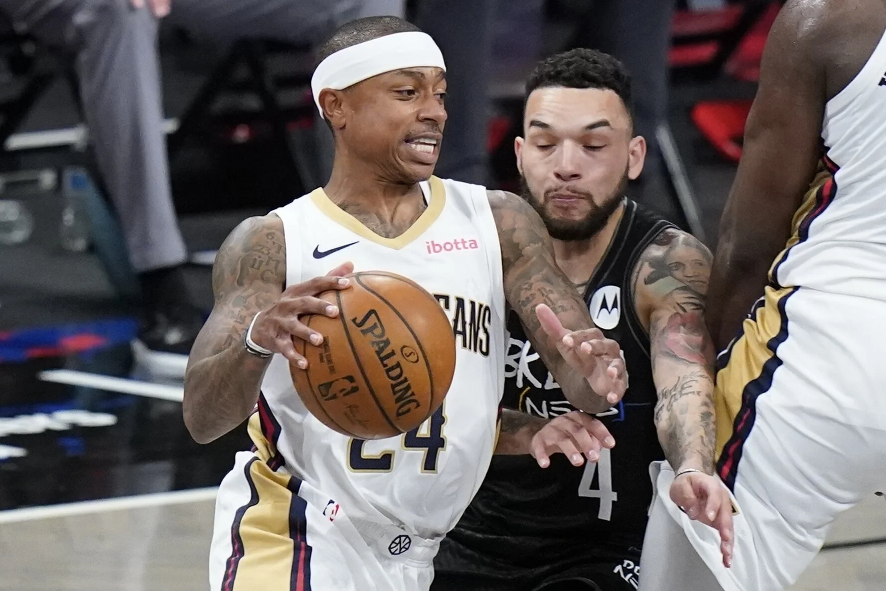Warriors to bring in free agent guard Isaiah Thomas for workout
