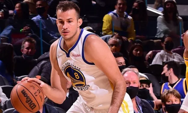 Nemanja Bjelica Shows Off Instant Impact in Debut