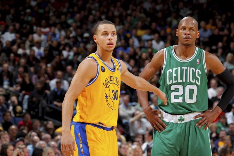 Curry passes Ray Allen in all-time threes made with ease