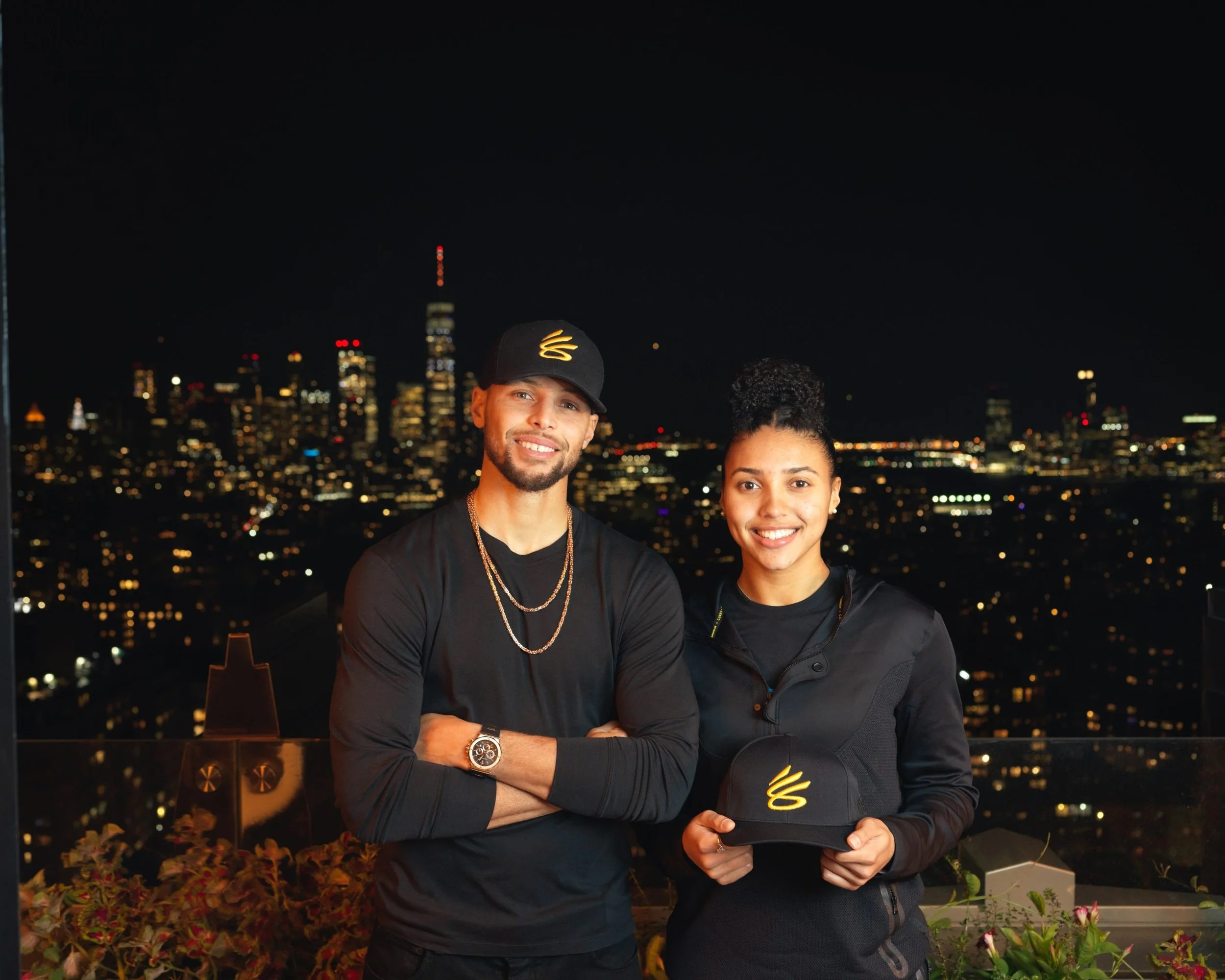 Stephen Curry Partners With UConn’s Azzi Fudd in Latest NIL Milestone