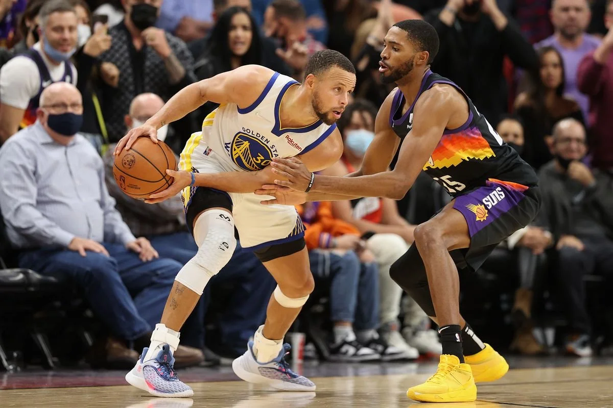 Warriors Snap Suns’ 18-Game Winning Streak