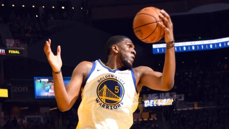 With Lack of Roster Height, Warriors Rank 2nd in Rebounds Per Game