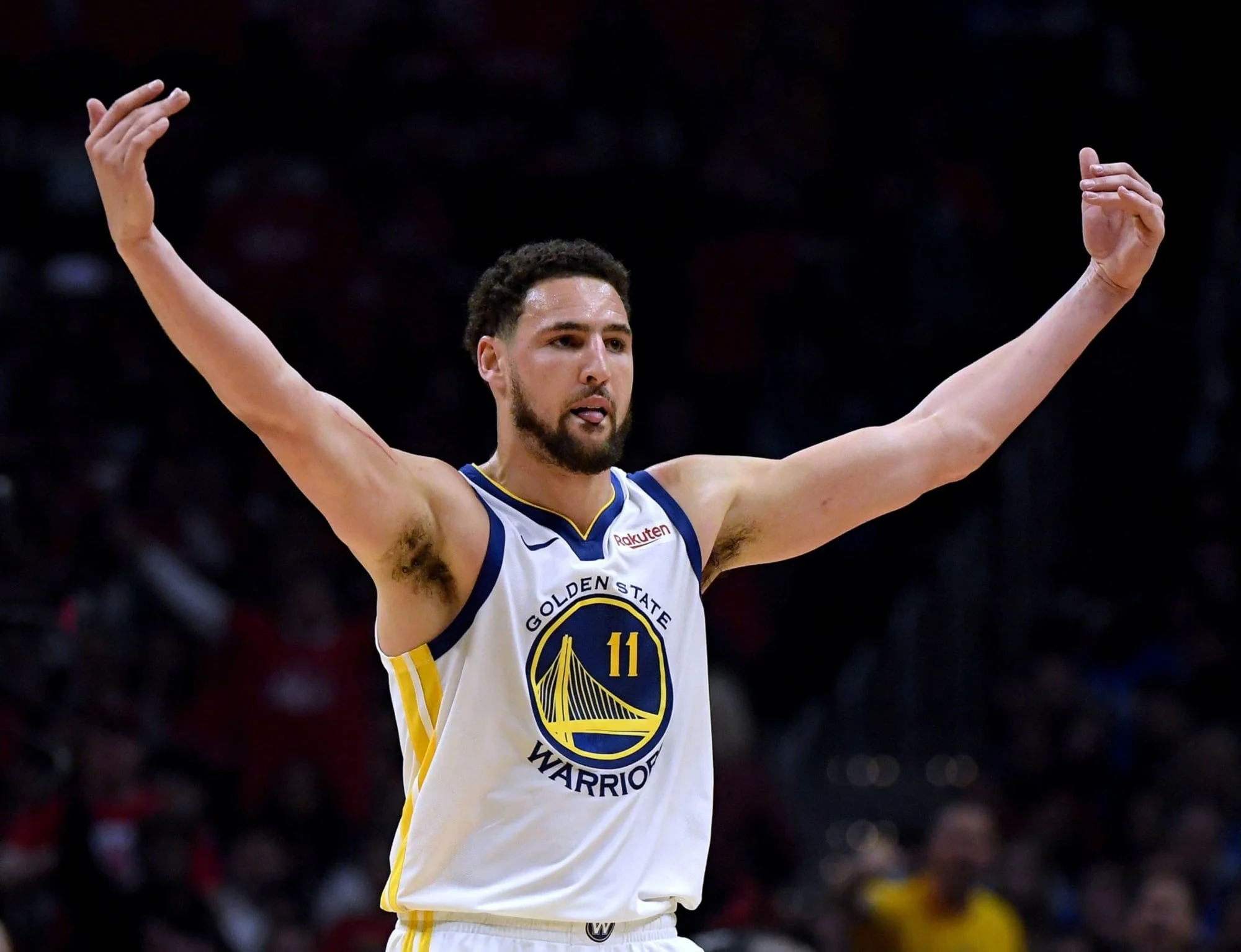 Warriors post extended footage of Klay and team scrimmaging