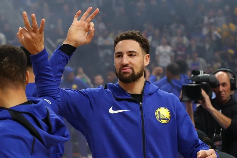 "Optimism" Klay Returns on Sunday, per Woj