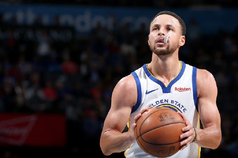 Steph Curry Provides Injury Update