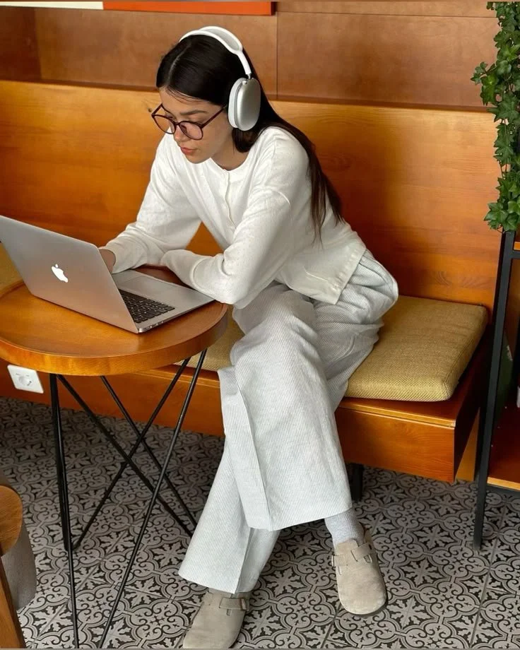 Content That Reflects Authority, Not Hustle
