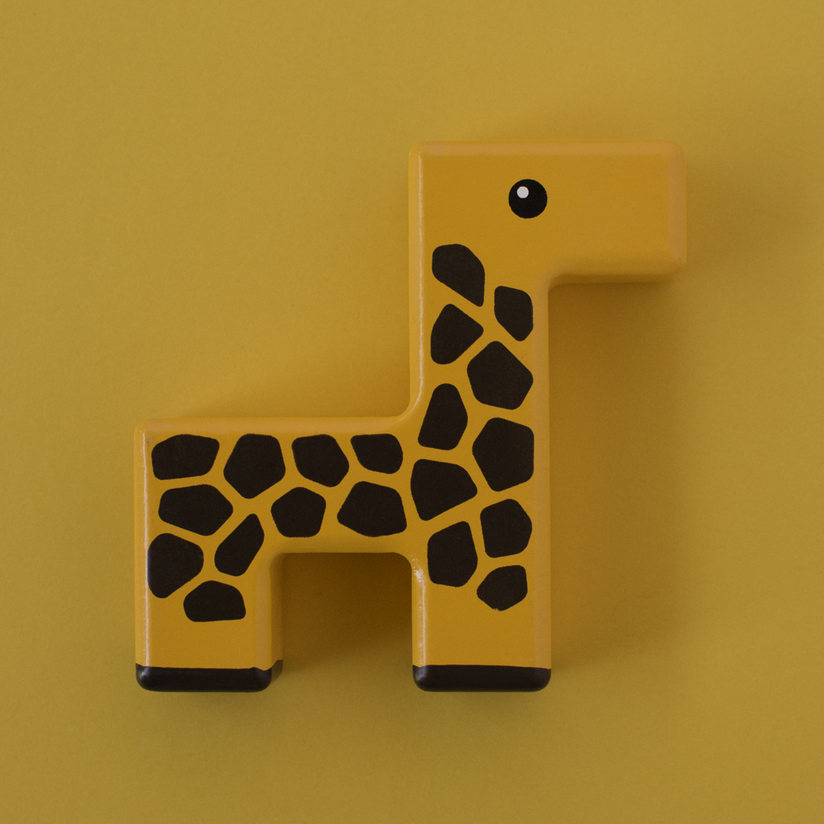 giraffe-square-1200.jpg