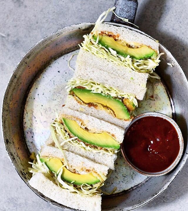 Avocado sandwiches. Japanese style via @fooddeco #freshproduce #avocado #rockridgefarming #rockridgefresh #australia
