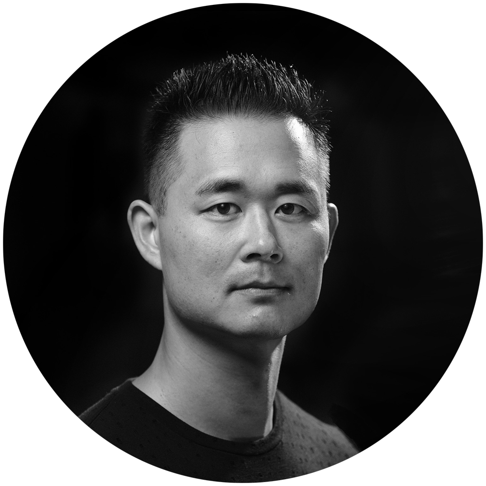 Portrait-BW-web2000-SQ-IG-web1000.png