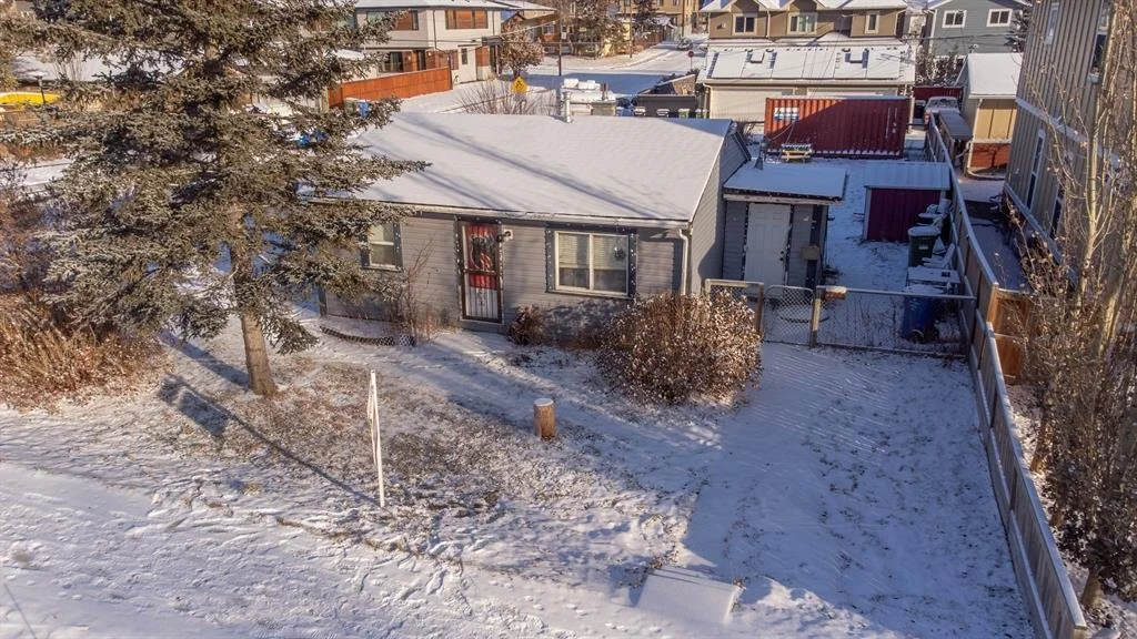 4740 Bowness Road NW