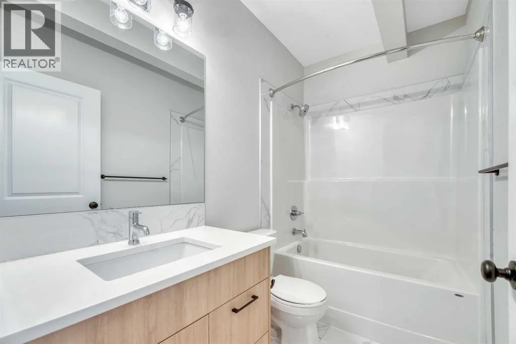 A2322455_33.jpg