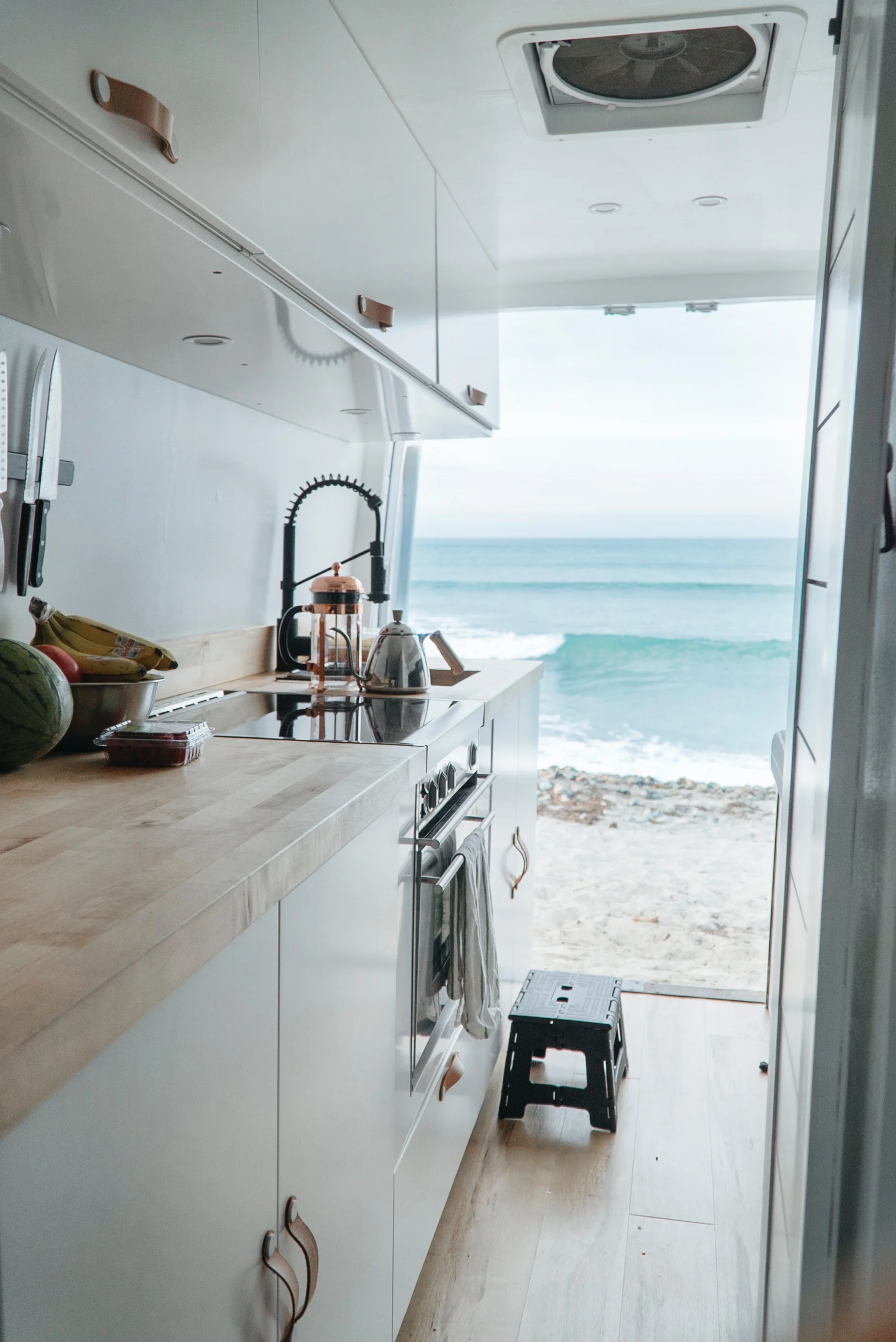 Van Life with the Rosenes from @rosenesontheroad
