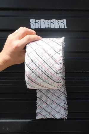 100mm Quad Axial Rail Tape - Red trace