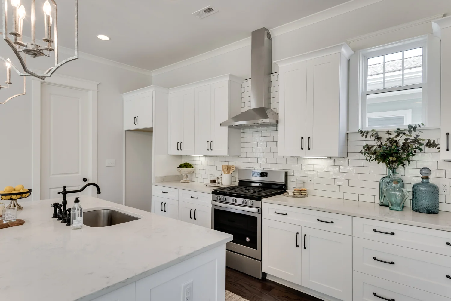 925_Elkridge_Ln_15.jpg