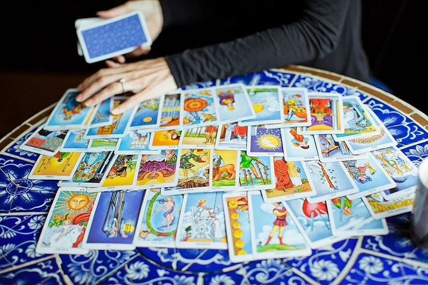 cat-tarot-reading-compressor-1.jpg