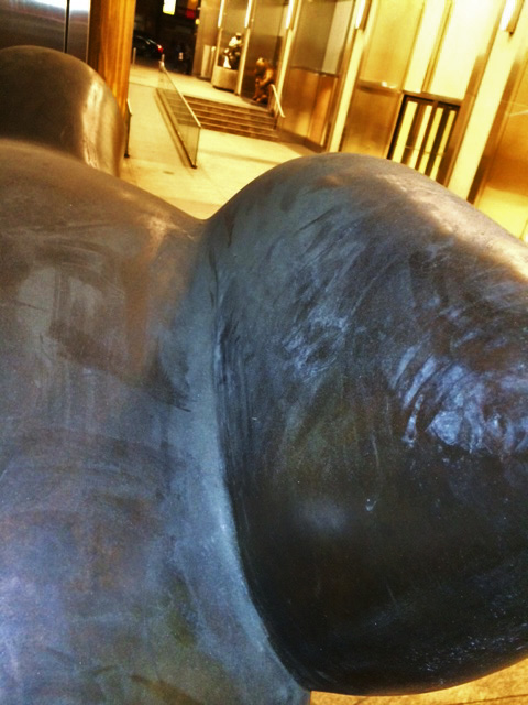 BOTERO - LEDA AND SWAN (BEFORE)