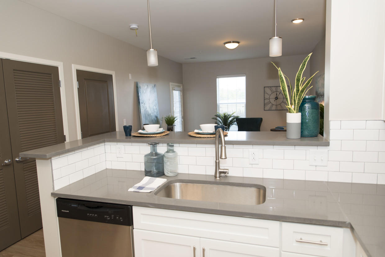 TWG_32Union_Kitchen_Concrete Grey.jpg
