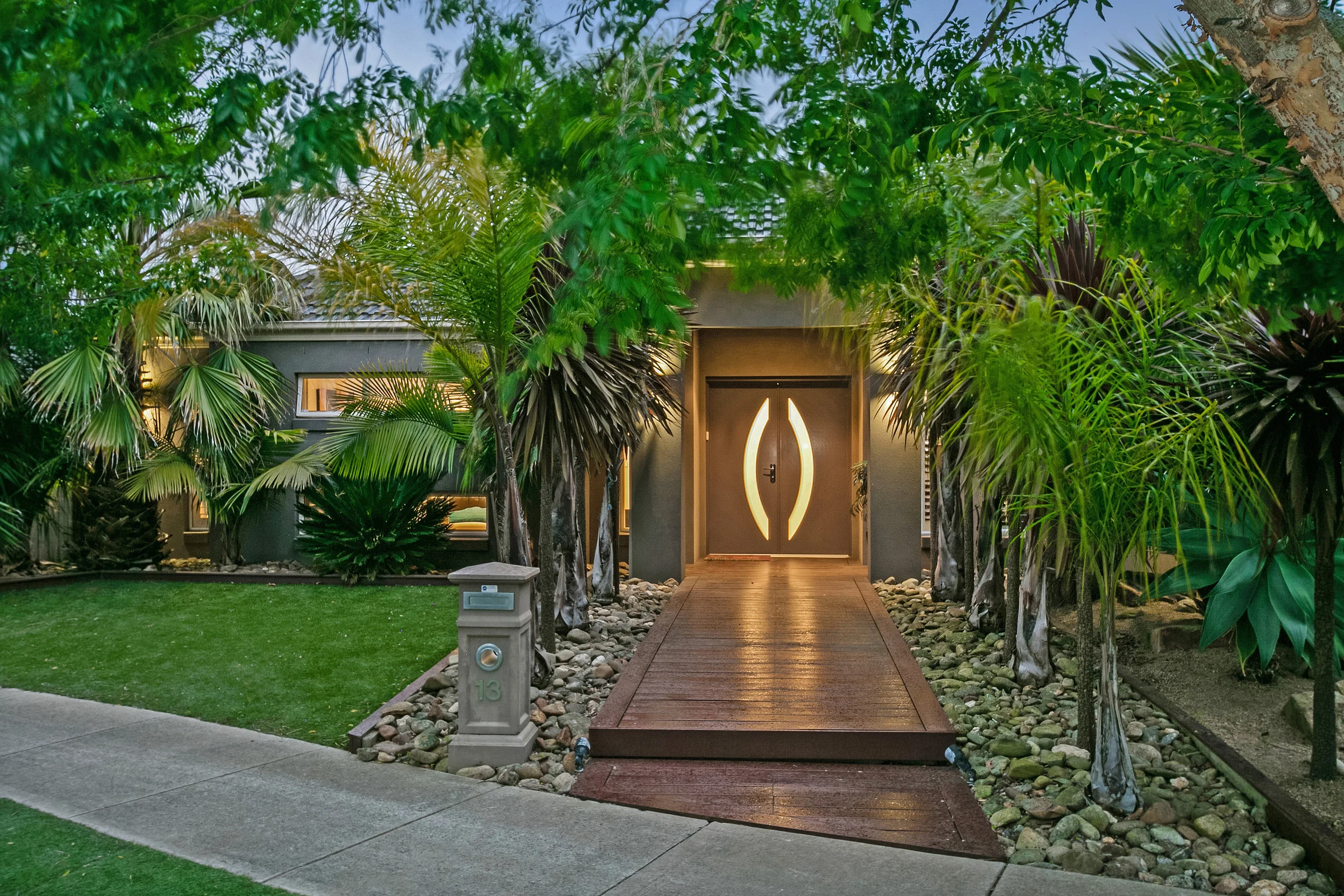 13 Middleton Grove, Berwick
