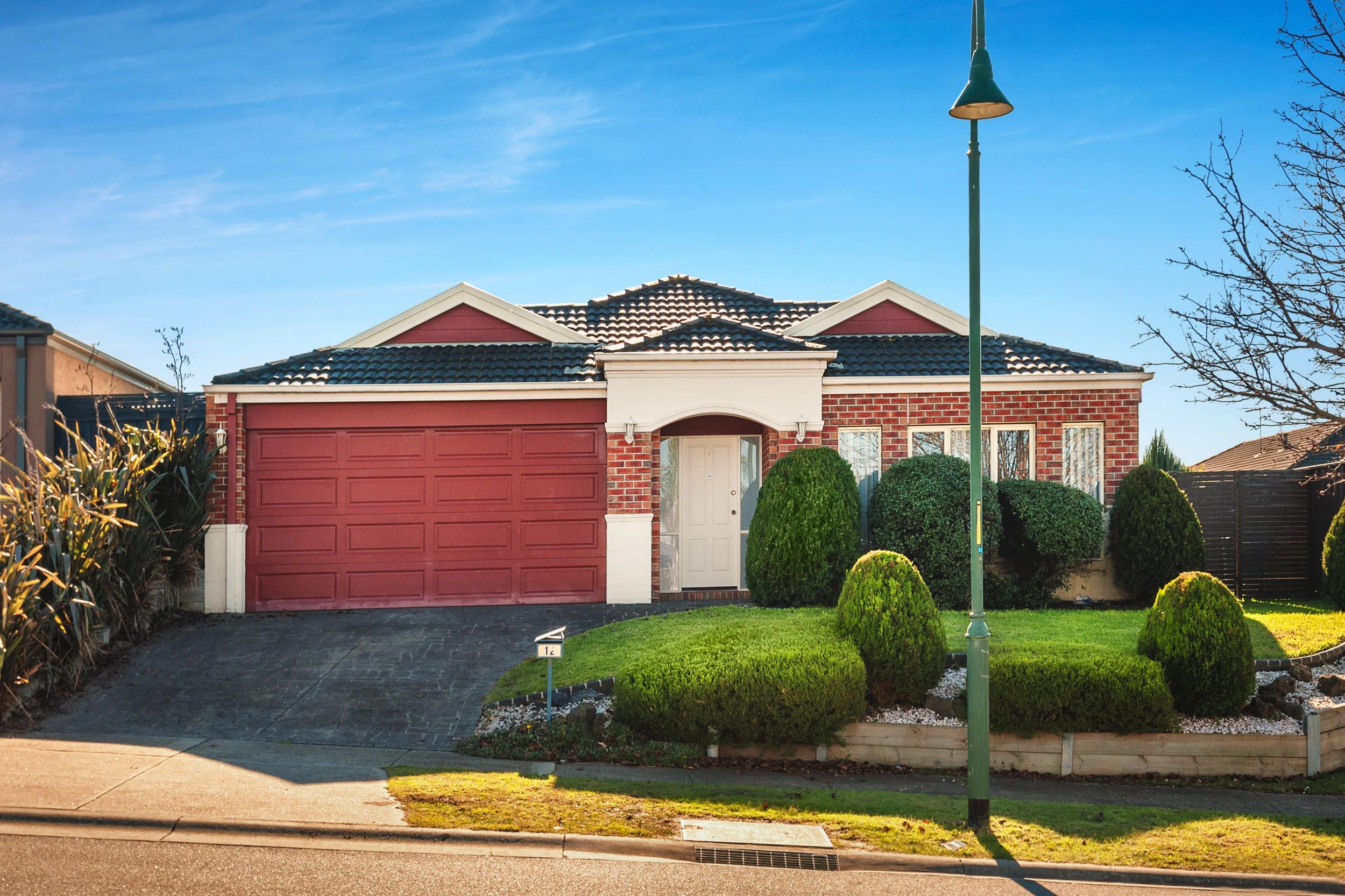12 Bishop Place, Berwick $475 p.w. 4 bed | 2 bath | 2 car