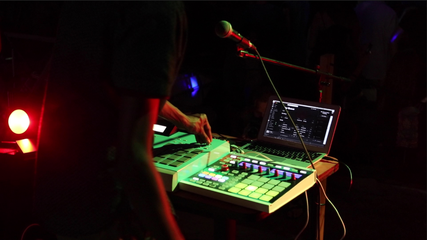 Screen Shot 2019-04-24 at 1.04.29 AM.png