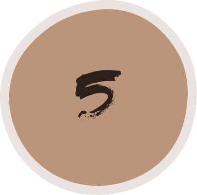 Number five icon representing Martu communities represented in Kanyirninpa Jukurrpa governance and decision making.