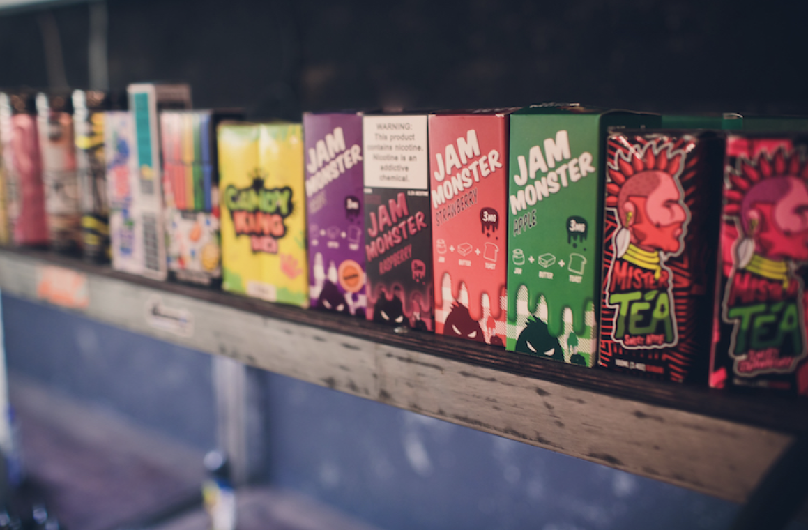 Colourful e-cigarette “e-juice” is displayed on the shelf of a convenience store in California [Paymotile.com]