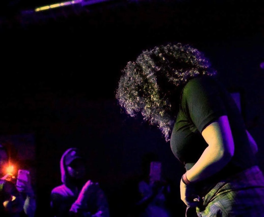 Nina Blue performing in stage in Ft Worth
