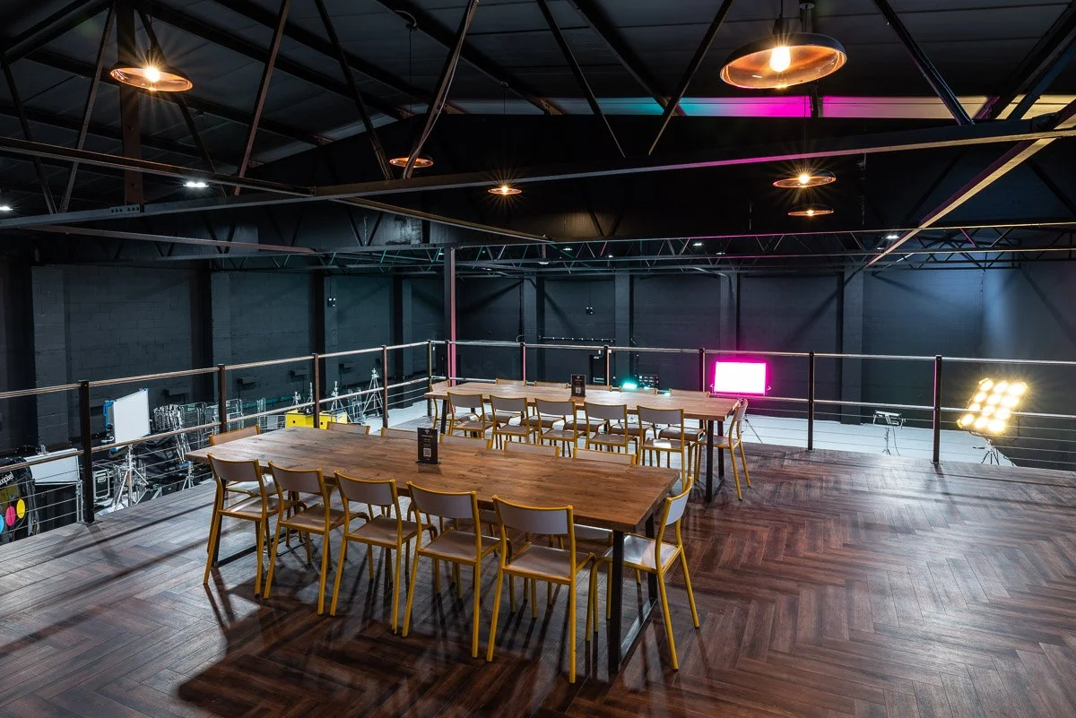 Studio Pixipixel Camera & Lighting Rental