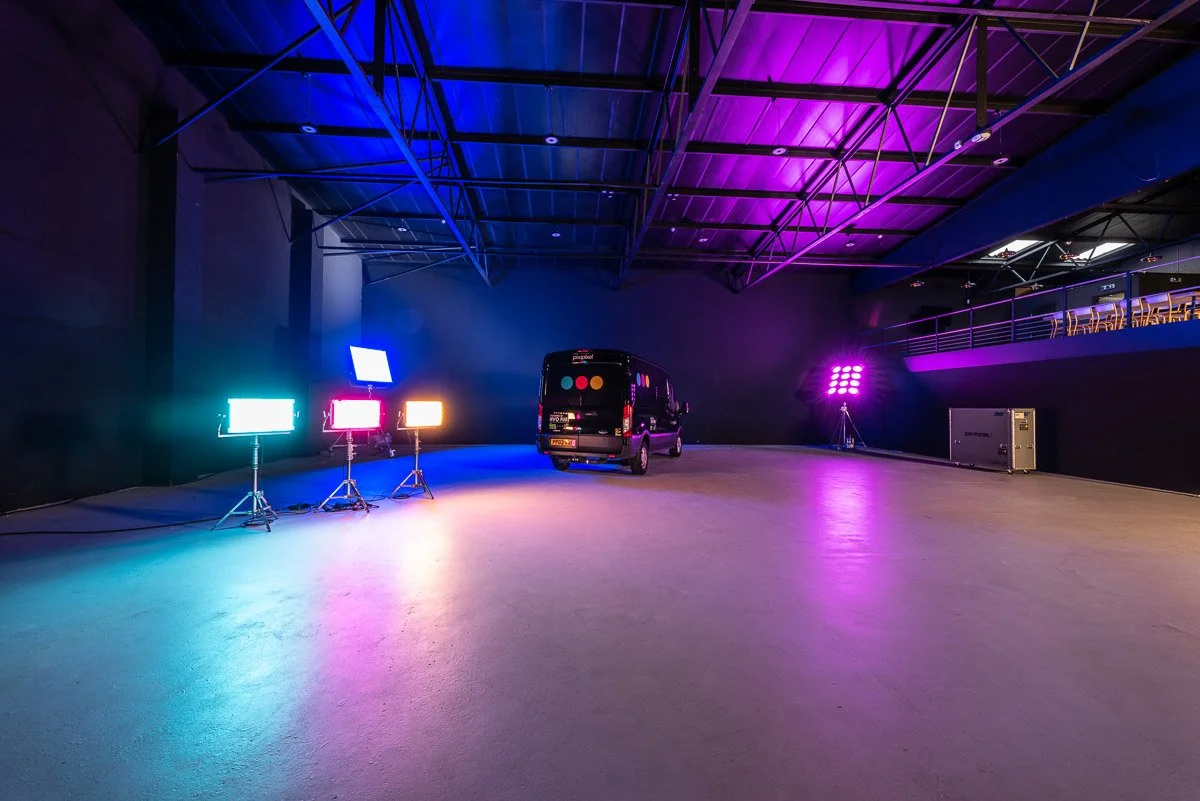 Studio Pixipixel Camera & Lighting Rental