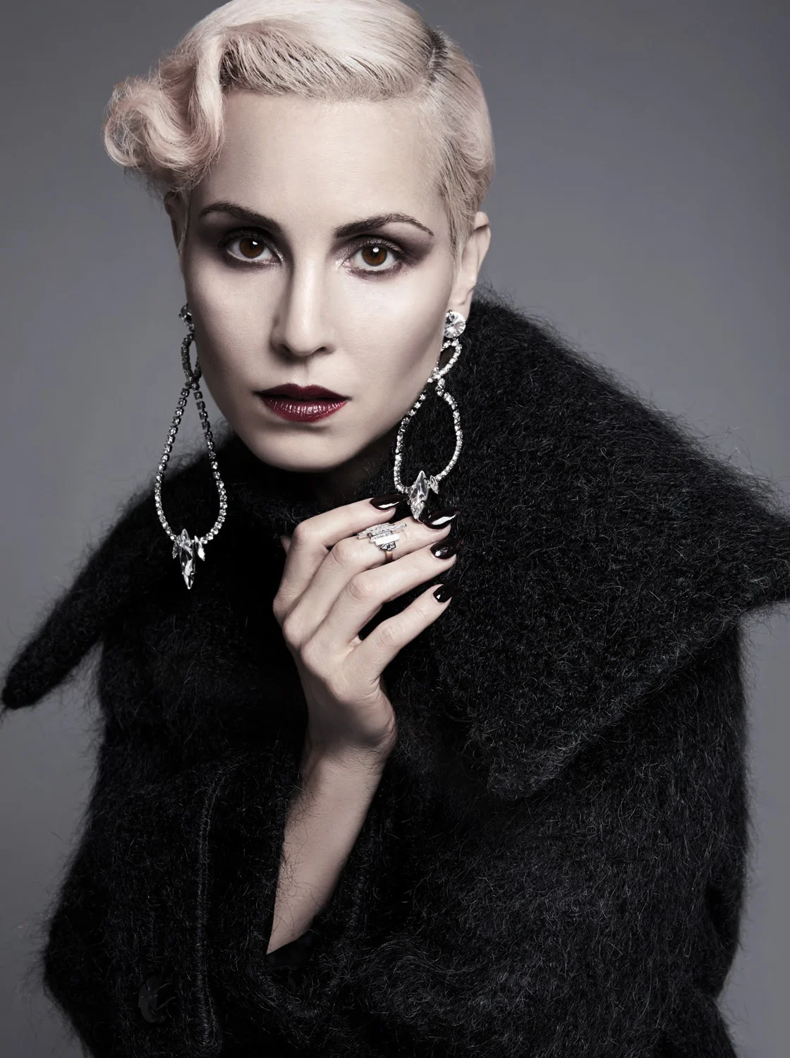 NOOMI RAPACE-2.jpg