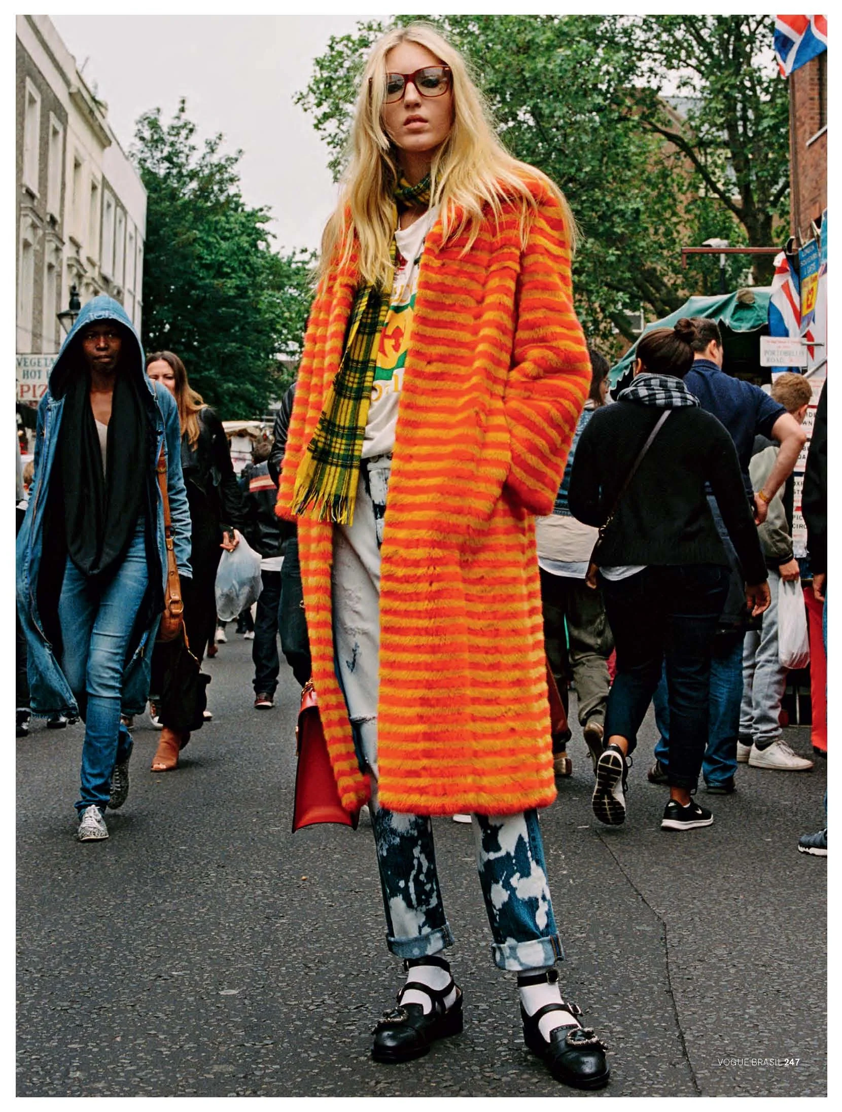 VG_459_FEATURE GUCCI_Page_4.jpg