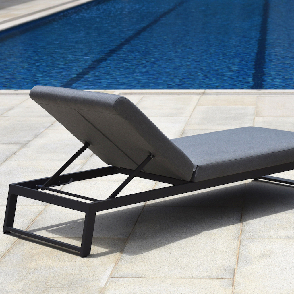 outdoor-sunloungers-daybeds.jpg